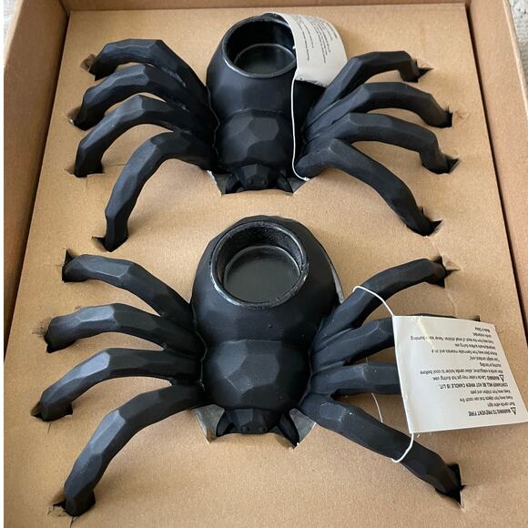 Black Spider Candle Holders 9" Resin Spooky Creepy Halloween Decor Set of 2 New - Picture 5 of 7